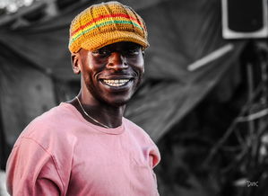 爱游戏平台-英超比赛中裁判语调与非语言行为对球员情绪波动的影响,用语言或行为对裁判员